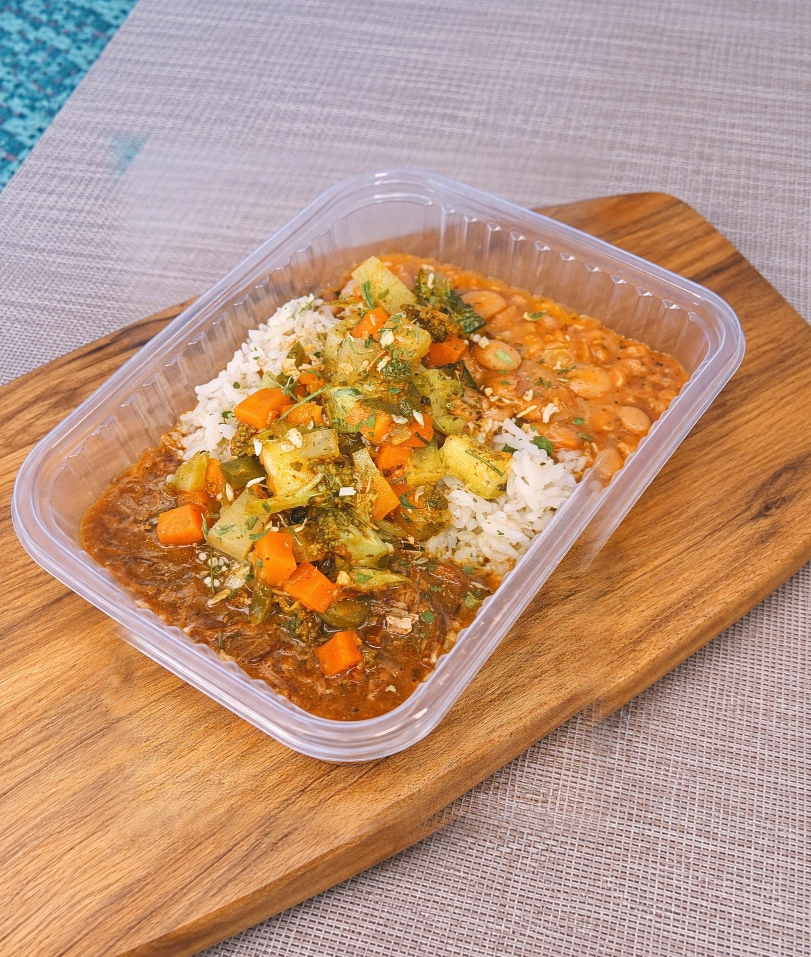 Marmita 27: Arroz, feijão carioca, carne de panela e legumes - Casa Verde Foz do Iguaçu